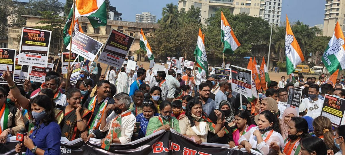 अर्णब गोस्वामीविरोधात वरळीत उग्र आंदोलन!