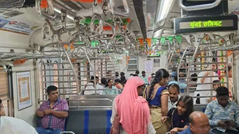 Central Railway Places Constitution Copy in Local Compartments in Mumbai Central Railway Places Constitution Copy in Local Compartments in Mumbai