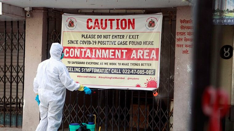 मुंबई में ये 7 इलाके बने कोरोना के हॉटस्पॉट