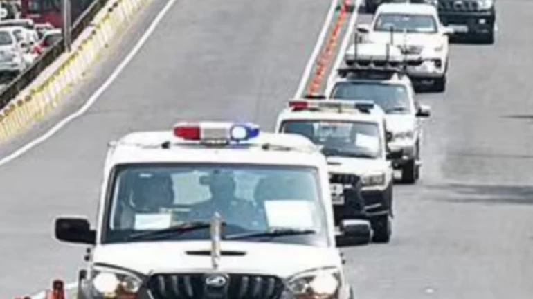 Maharashtra Government Plans to Reduce Official Vehicle Fleet for Ministers and Senior Officials Maharashtra Government Plans to Reduce Official Vehicle Fleet for Ministers and Senior Officials