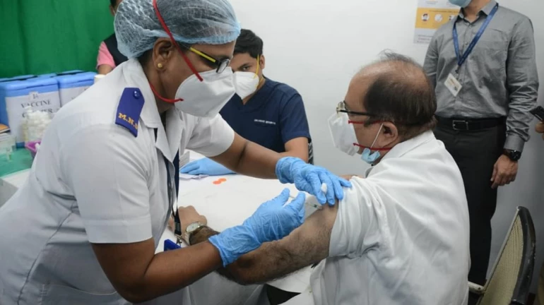 मोठी बातमी! १ मे पासून १८ वर्षांवरील प्रत्येकाला मिळणार कोरोना लस मोठी बातमी! १ मे पासून १८ वर्षांवरील प्रत्येकाला मिळणार कोरोना लस