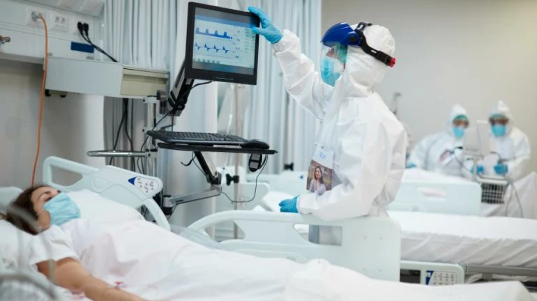 नवी मुंबईत आता रुग्णालयांमध्येच डिस्चार्जपूर्वी होणार बिलांची तपासणी नवी मुंबईत आता रुग्णालयांमध्येच डिस्चार्जपूर्वी होणार बिलांची तपासणी