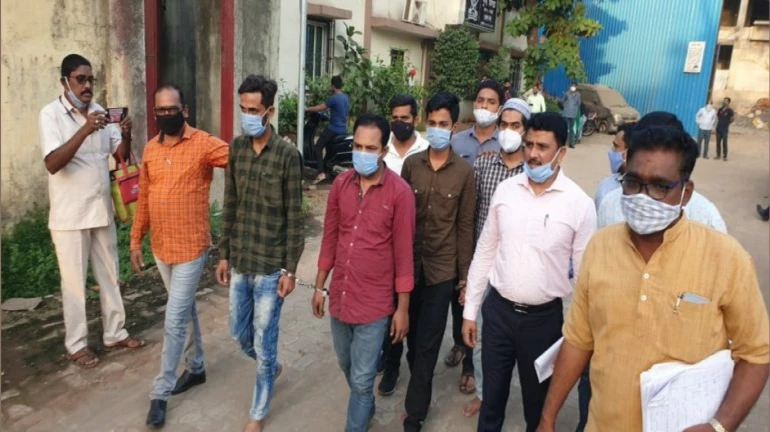 कोरोनाचा बनावट अहवाल ५०० रुपयात, भिवंडीत पॅथॉलॉजी लॅबचा पर्दापाश कोरोनाचा बनावट अहवाल ५०० रुपयात, भिवंडीत पॅथॉलॉजी लॅबचा पर्दापाश