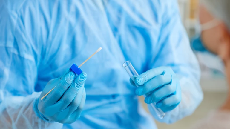 मुंबईतल्या 'या' खाजगी रुग्णालयांमध्ये दिली जाईल कोरोना लस मुंबईतल्या 'या' खाजगी रुग्णालयांमध्ये दिली जाईल कोरोना लस