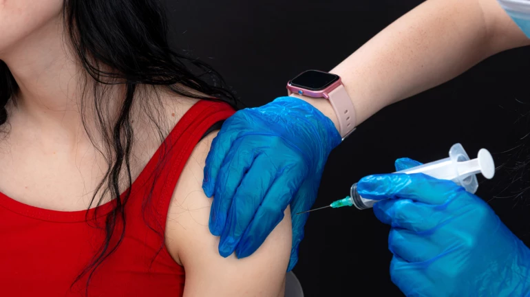 Maharashtra Sets Record In Fully Vaccinating 1 crore People Maharashtra Sets Record In Fully Vaccinating 1 crore People