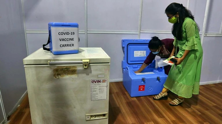 ठाणे, पालघर, रायगडसाठी कोरोना लशीचे १ लाख डोस ठाणे, पालघर, रायगडसाठी कोरोना लशीचे १ लाख डोस