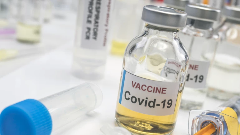 लस उपलब्ध नसल्याने अनेक जिल्ह्यात लसीकरण ठप्प लस उपलब्ध नसल्याने अनेक जिल्ह्यात लसीकरण ठप्प