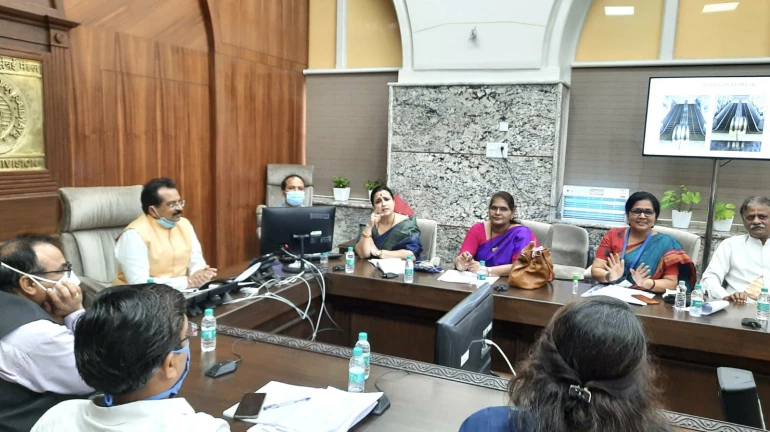 Mumbai: In a first-of-its kind meet held by Central Railway focused on women commuters’ safety Mumbai: In a first-of-its kind meet held by Central Railway focused on women commuters’ safety