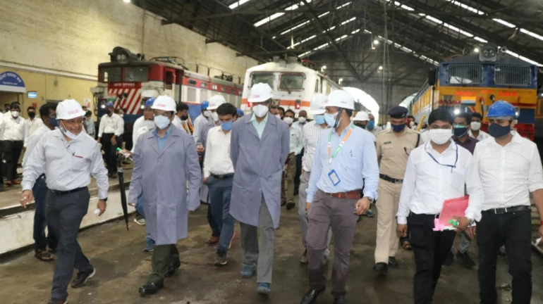 Central Railway inspects first Electric Loco Shed in Kalyan