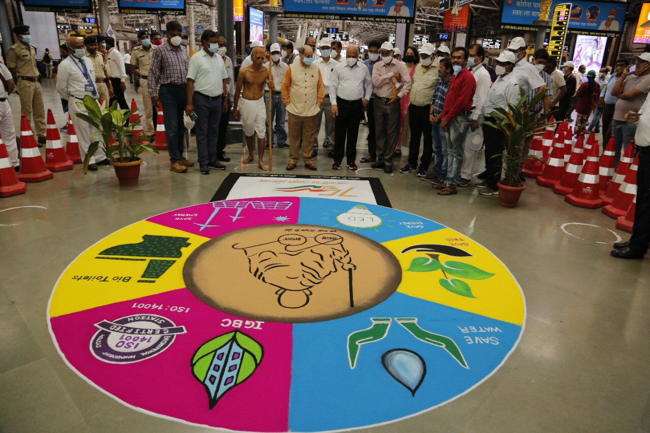 Gandhi Jayanti 2021: CR commemorate fortnight long cleanliness drive under Swachhata Pakhawada-2021