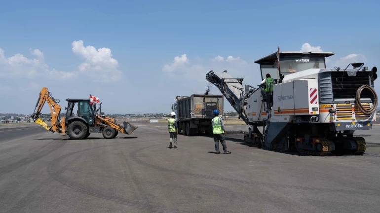 Mumbai Airport gets Monsoon ready; successfully completes runway maintenance work Mumbai Airport gets Monsoon ready; successfully completes runway maintenance work