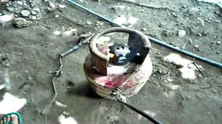 विलेपार्ले : चाळीत सिलेंडरचा स्फोट, पाच जण जखमी