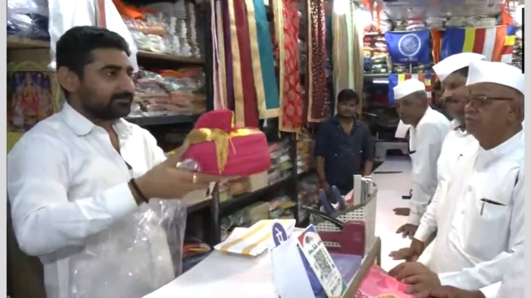Mumbai Dabbawalas To Grace King Charles' Coronation Ceremony Mumbai Dabbawalas To Grace King Charles' Coronation Ceremony