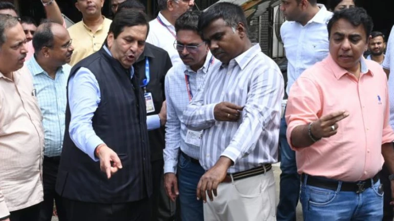 मुंबई उपनगरीय सड़कें दो साल के भीतर होगी कॉंक्रिटीकरण मुंबई उपनगरीय सड़कें दो साल के भीतर होगी कॉंक्रिटीकरण