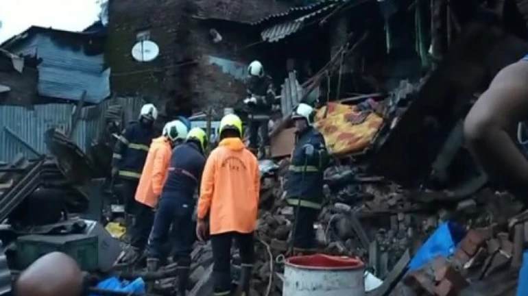 Mumbai Rains: 26-year-old dies after 3 houses collapse in Dahisar Mumbai Rains: 26-year-old dies after 3 houses collapse in Dahisar