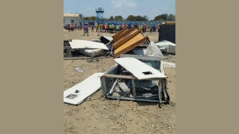 Mumbai: Two Labourers Killed in Crane Collapse at Dahisar–Bhayandar Link Road Project Site Mumbai: Two Labourers Killed in Crane Collapse at Dahisar–Bhayandar Link Road Project Site