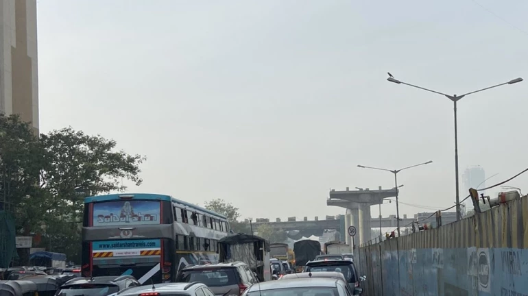 After commuters' complaints, Aaditya Thackeray ensures to resolve Dahisar toll Naka traffic issue soon