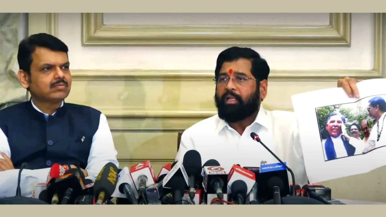 Shinde, Fadnavis to Lead Veer Savarkar Glory Yatra Across Maharashtra: Challenges Uddhav Thackeray to Slap Rahul Gandhi Against Veer Savarkar's Remarks