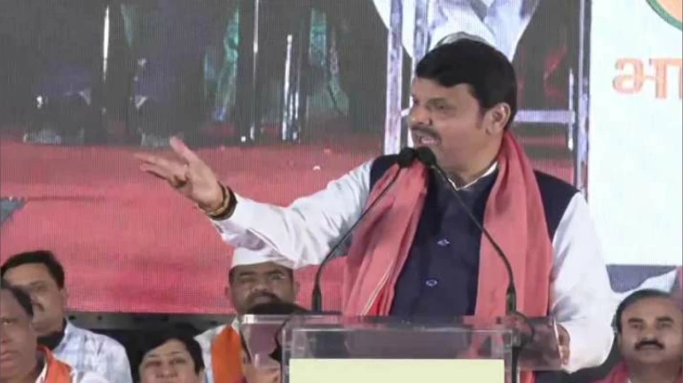 Fadnavis Counter Attacks Thackeray In BJP Rally Fadnavis Counter Attacks Thackeray In BJP Rally