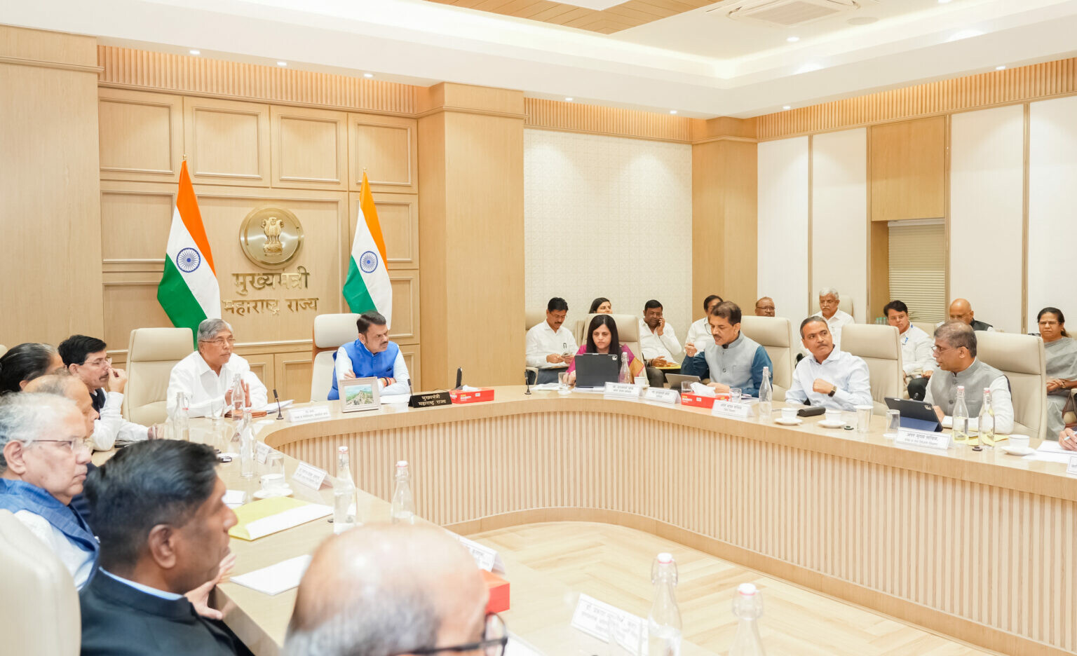 महाराष्ट्र के सभी विश्वविद्यालय में डिजिटल निगरानी हेतु एक डैशबोर्ड बनाया जाए- मुख्यमंत्री देवेंद्र फडणवीस