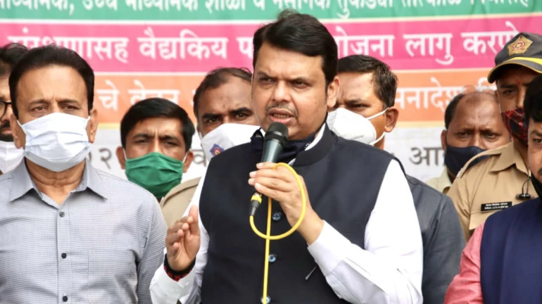 मंत्री के पास आंदोलनकारी शिक्षकों से मिलने का समय नहीं - देवेंद्र फड़नवीस मंत्री के पास आंदोलनकारी शिक्षकों से मिलने का समय नहीं - देवेंद्र फड़नवीस