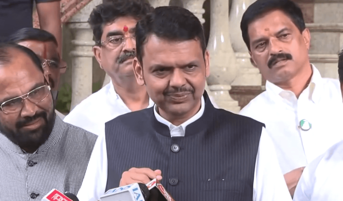 Mumbai: Fadnavis Says Auto, Taxi Drivers Need Basic Marathi Skills, Not Fluency