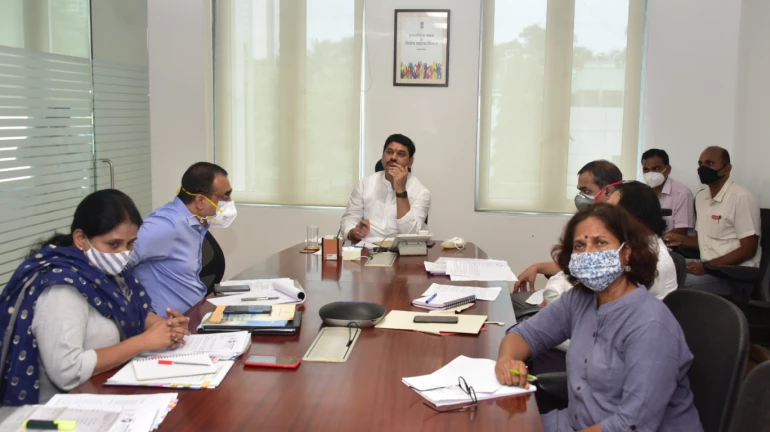 नशाबंदी मंडळाचं अनुदान वाढवणार– धनंजय मुंडे नशाबंदी मंडळाचं अनुदान वाढवणार– धनंजय मुंडे