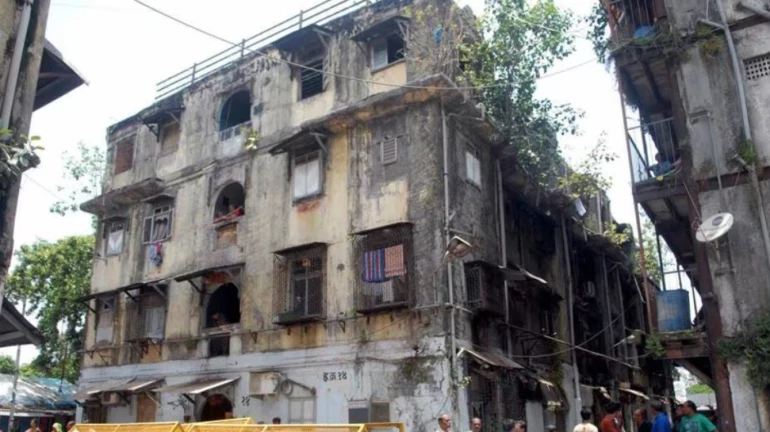 Vacate extremely dangerous buildings immediately: Thane Municipal Commissioner Vacate extremely dangerous buildings immediately: Thane Municipal Commissioner