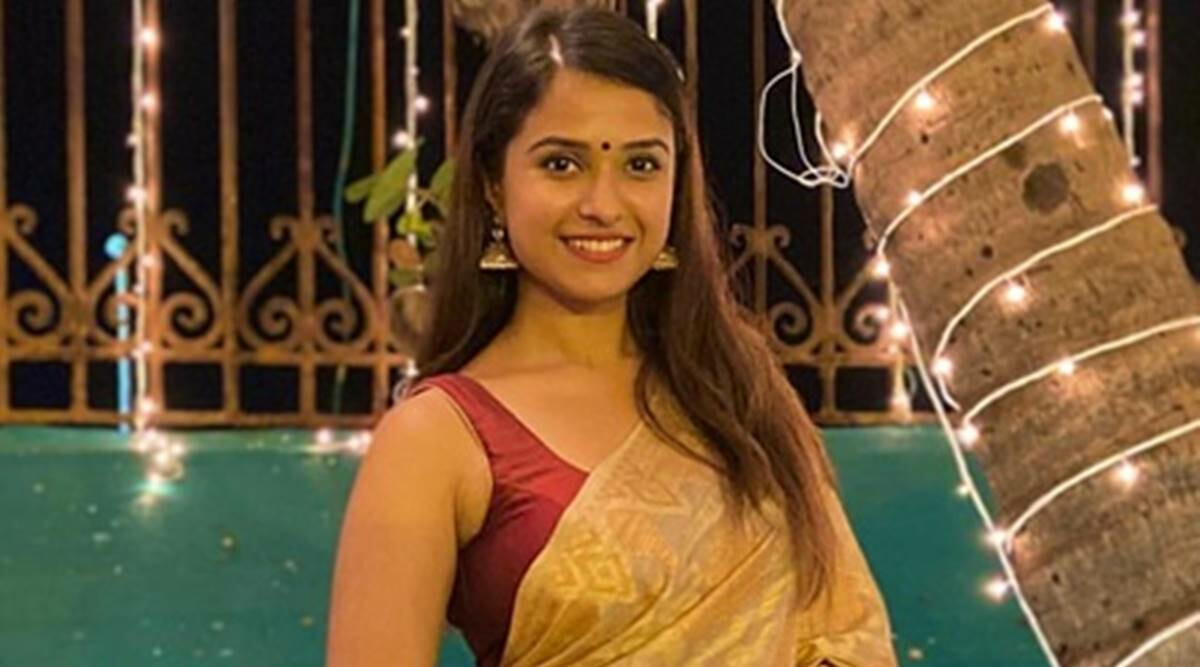 दिशा सालियनच्या आत्महत्येप्रकरणी आई-वडिलांचं स्पष्टीकरण...