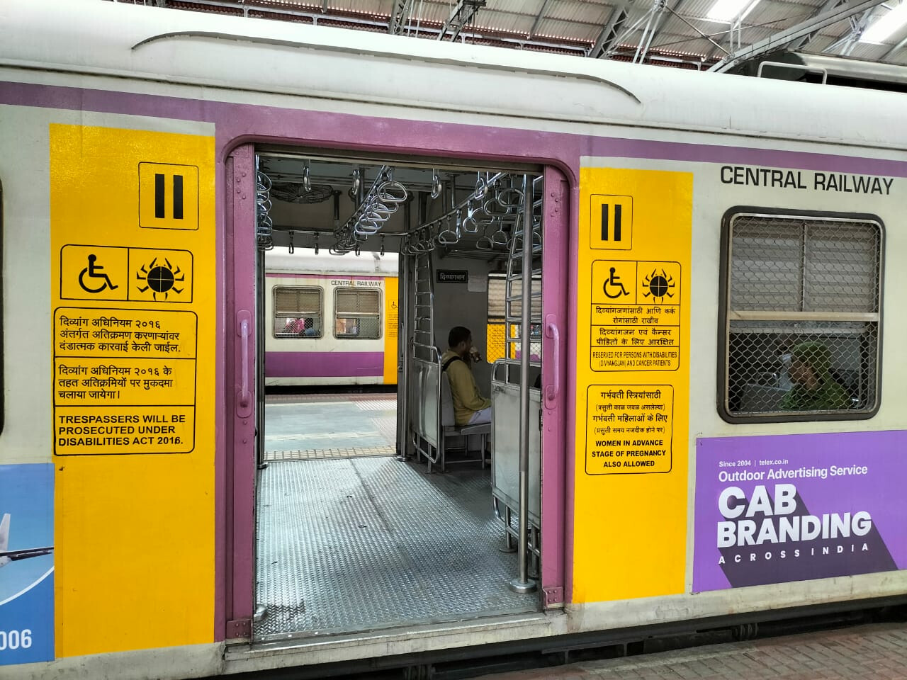 CR Avails Divyangjan-Friendly Facilities at Thane, LTT Stations