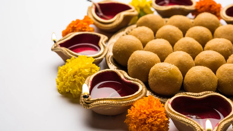 Diwali festival: Badlapur resident exports lakhs of diyas to USA, Australia. Gulf countires