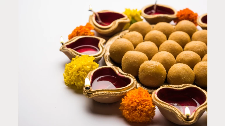 भाजपा अल्पसंख्याक मोर्चाकडून ५ लाख दिव्यांचं वाटप भाजपा अल्पसंख्याक मोर्चाकडून ५ लाख दिव्यांचं वाटप