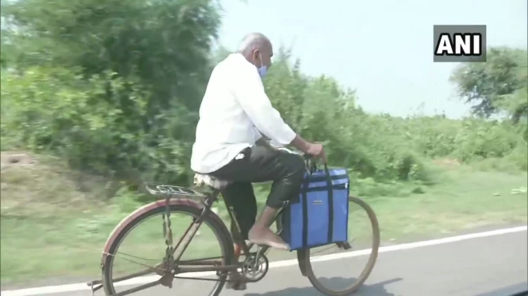 Homeopathic doctor travels 10 km daily to provide treatment Homeopathic doctor travels 10 km daily to provide treatment