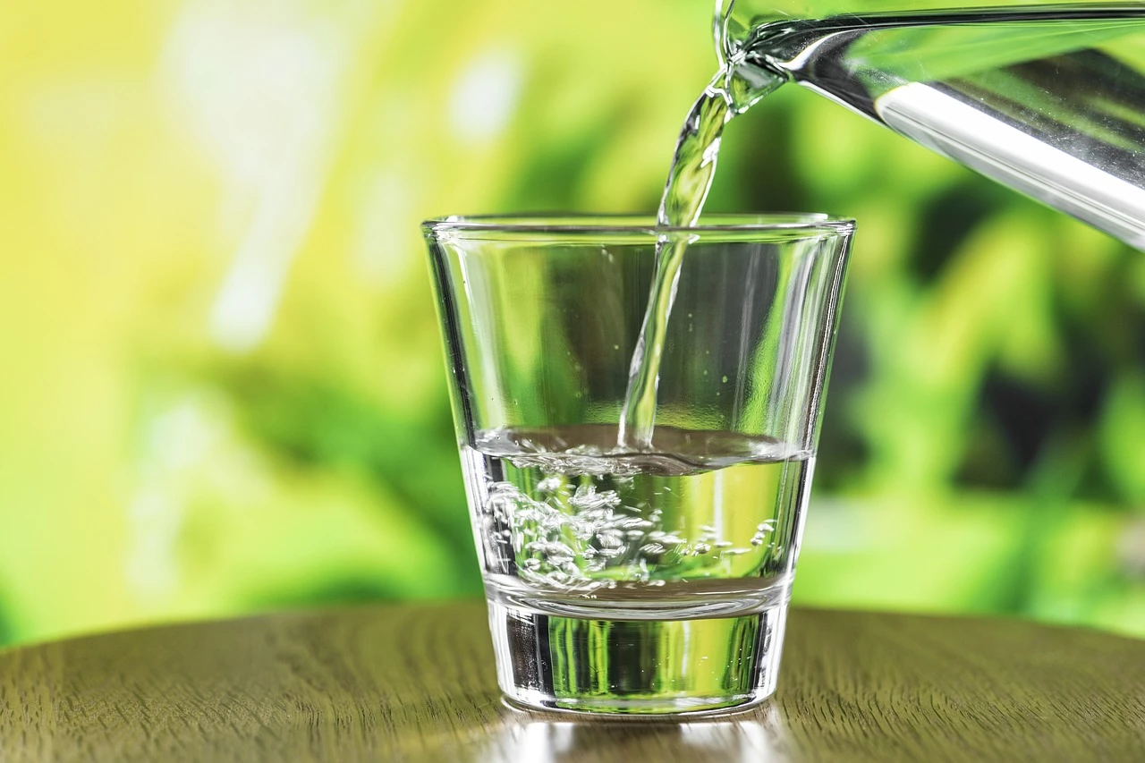 Is drinking more water harmful to health? Know its side effects