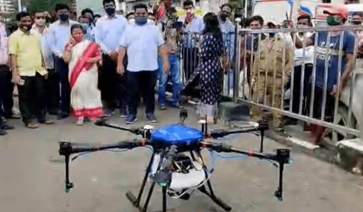 डेंगू और मलेरिया के प्रसार को रोकने के लिए BMC ने धोबी घाट पर किया ड्रोन से छिड़काव