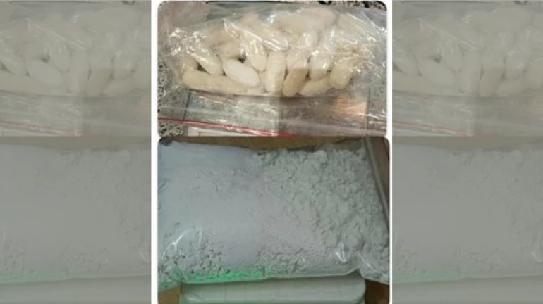 Custom officers at Mumbai Airport seize Cocaine Worth INR 10 Crore Custom officers at Mumbai Airport seize Cocaine Worth INR 10 Crore