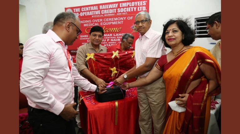 Mumbai: Central Railway ECC Society Donated Medical Equipment To "This" Hospital
