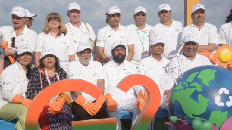 Mumbai: Governor, CM, participate in G-20 Mega Beach Clean Up Drive