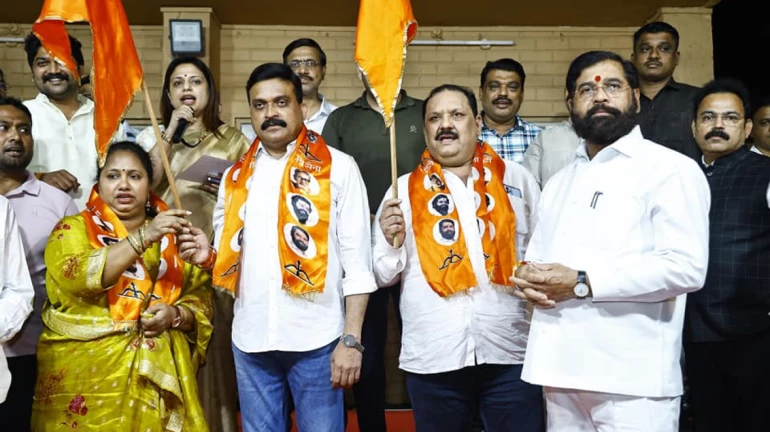 Mumbai: Another former corporator from Thackeray's party joins Shinde's Shiv Sena