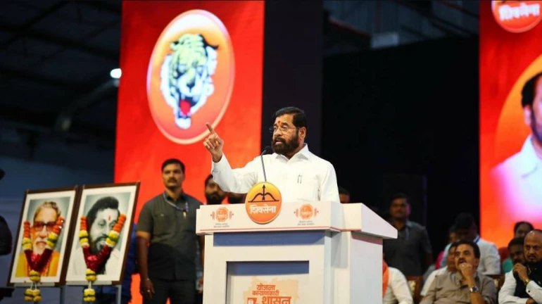 जब चाहिए हरी पत्ती, तब याद आते है उद्योगपति — राज ठाकरे और उबाठा पर एकनाथ शिंदे का हमला जब चाहिए हरी पत्ती, तब याद आते है उद्योगपति — राज ठाकरे और उबाठा पर एकनाथ शिंदे का हमला