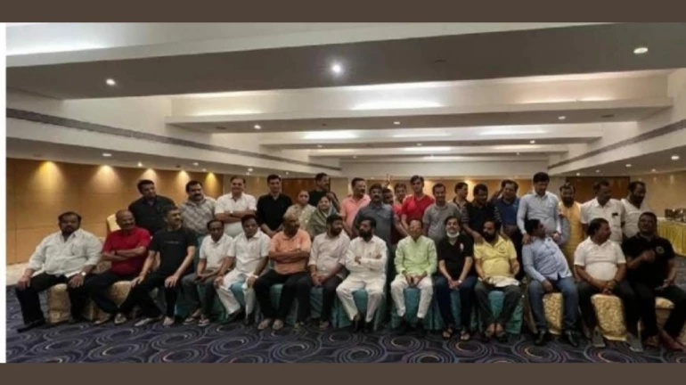 'शिवसेना-बाळासाहेब': एकनाथ शिंदे गटाचे नवे नाव जाहीर करण्याची शक्यता 'शिवसेना-बाळासाहेब': एकनाथ शिंदे गटाचे नवे नाव जाहीर करण्याची शक्यता