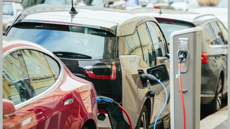 Union Budget 2023 : 'इलेक्ट्रिक वाहने' होणार स्वस्त? जाणून घ्या अर्थसंकल्पातील पुढचे पाऊल Union Budget 2023 : 'इलेक्ट्रिक वाहने' होणार स्वस्त? जाणून घ्या अर्थसंकल्पातील पुढचे पाऊल