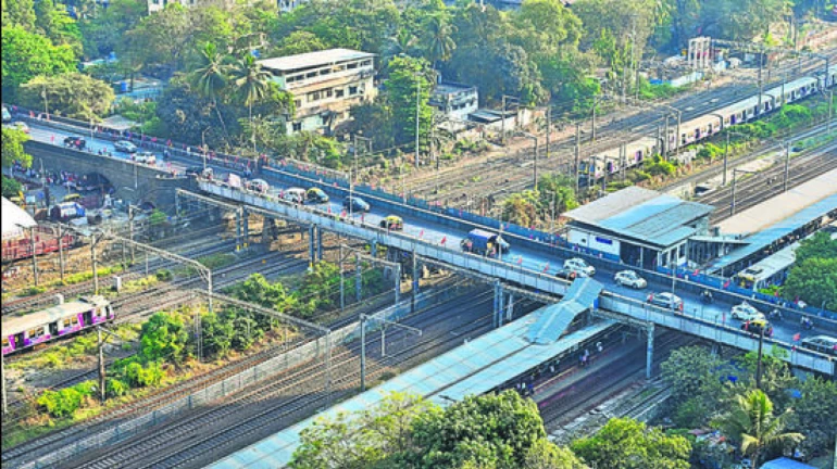 एल्फिंस्टन पुल 10 अप्रैल तक बंद होने की संभावना एल्फिंस्टन पुल 10 अप्रैल तक बंद होने की संभावना