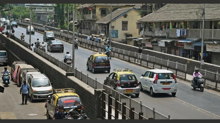 एल्फिन्स्टन पुलाच्या परिसरातील रहिवाशांना त्याच ठिकाणी घरं मिळणार एल्फिन्स्टन पुलाच्या परिसरातील रहिवाशांना त्याच ठिकाणी घरं मिळणार