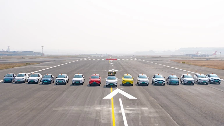 Mumbai Airport Introduces 45 Electric Vehicles, Aiming Net Zero Emissions Mumbai Airport Introduces 45 Electric Vehicles, Aiming Net Zero Emissions