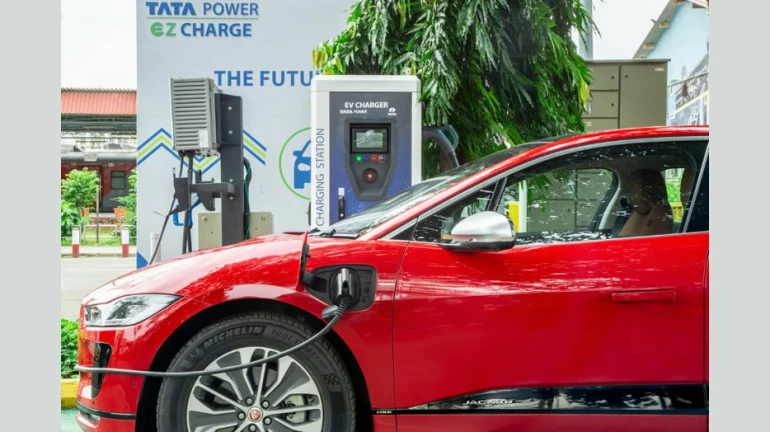 मुंबई को मिलेंगे 330 नए ई-चार्जिंग स्टेशन मुंबई को मिलेंगे 330 नए ई-चार्जिंग स्टेशन