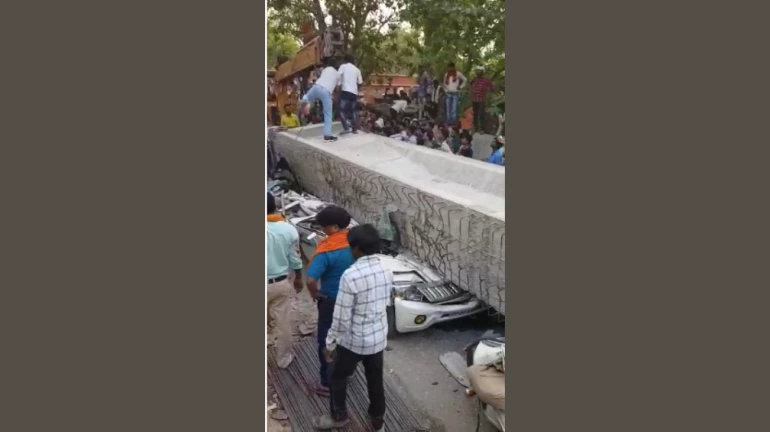 Fake news: No metro pillar fell in Thane; old video from Varanasi goes viral Fake news: No metro pillar fell in Thane; old video from Varanasi goes viral
