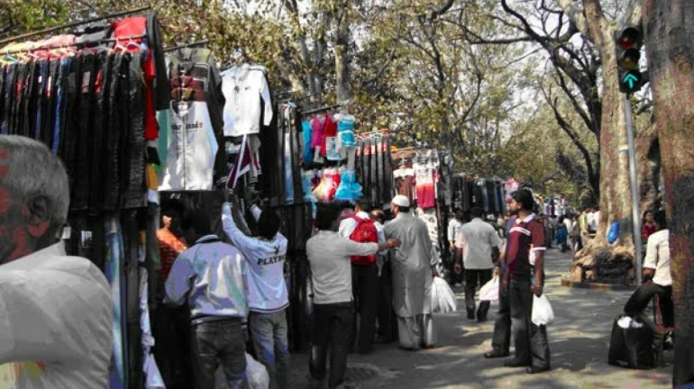 शेतकऱ्यांना पाठिंबा देण्यासाठी फॅशन स्ट्रीटवरील सर्व दुकानं बंद शेतकऱ्यांना पाठिंबा देण्यासाठी फॅशन स्ट्रीटवरील सर्व दुकानं बंद