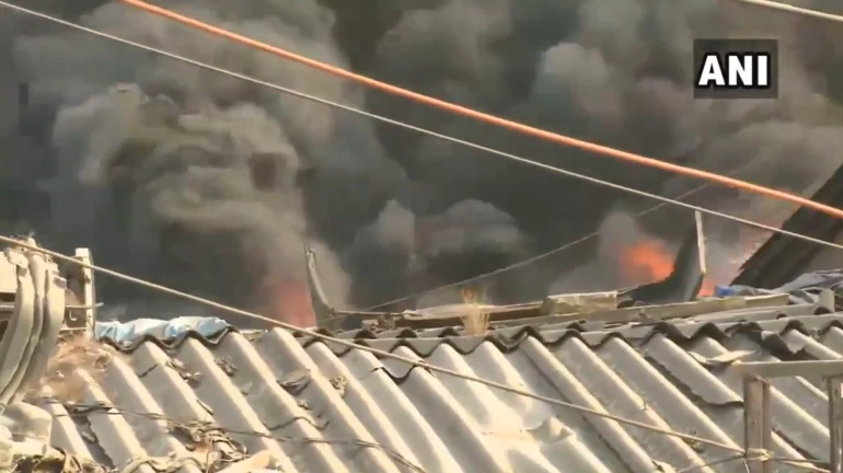Massive fire breaks out at vehicle spare part market in Kurla; Watch video