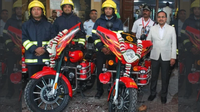 Mira Bhayandar Civic Body Inducts 16 Firefighting Bikes Mira Bhayandar Civic Body Inducts 16 Firefighting Bikes